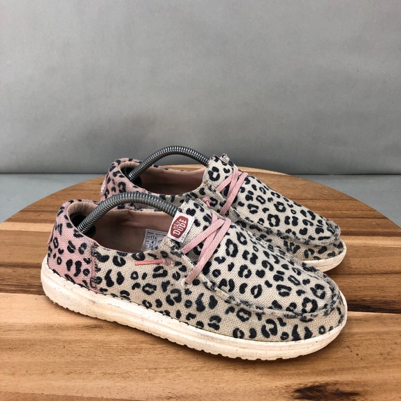 Hey Dude Wendy Funk Leo Slip On Leopard Print Casual Shoes Youth Size 4 - Picture 1 of 9